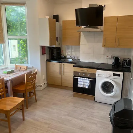 Appartamento Fully Furbished Entire Flat 2